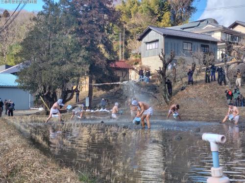 s-34_西方の水かけ祭り4